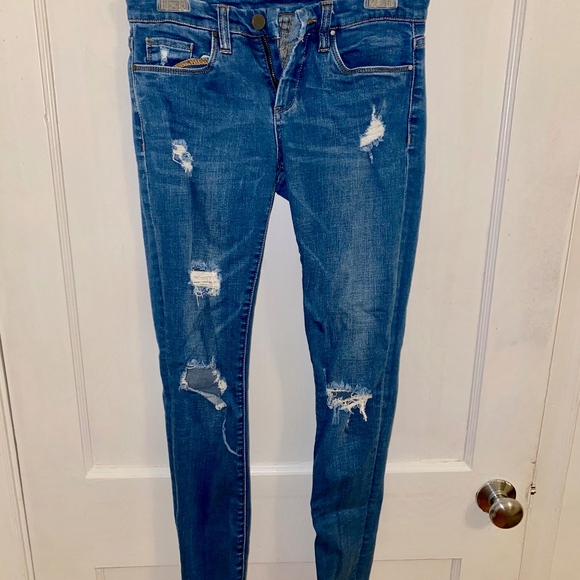 Blank NYC Skinny Classique Destroyed Skinny Jean - Picture 2 of 3